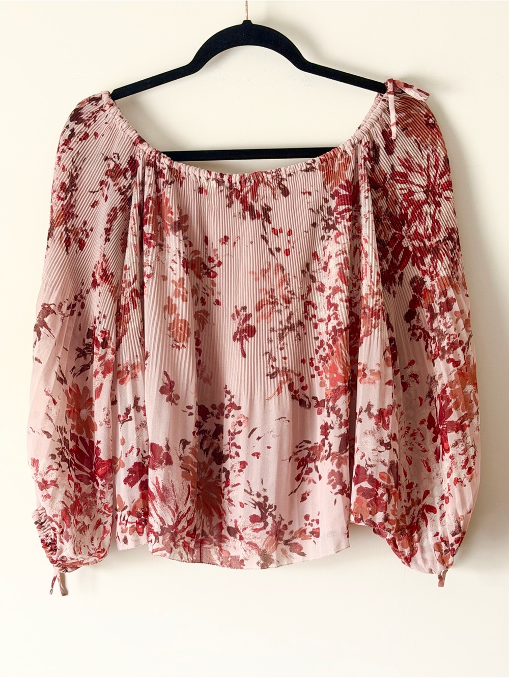 Wilfred Blush Pink Floral Off-Shoulder Peasant Top Aritzia - Picture 3 of 10